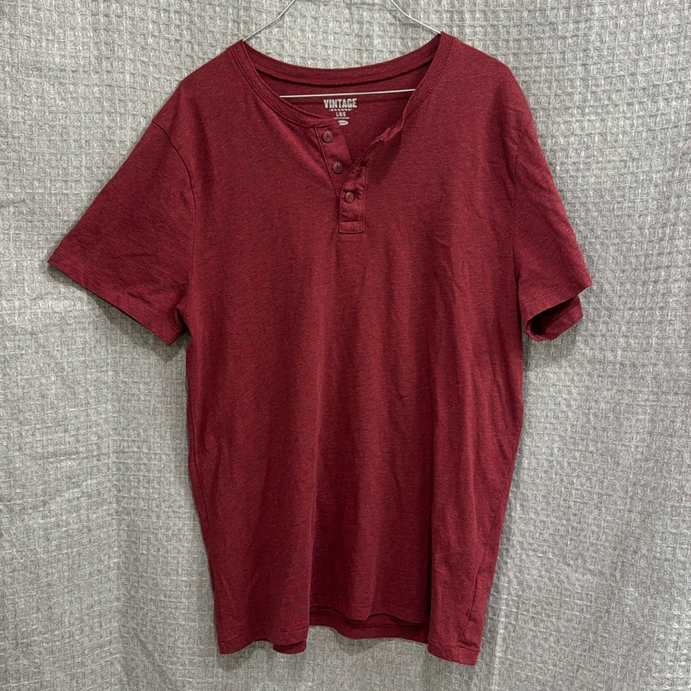 Old Navy Large (L) Men’s Casual Shirt with Collar Buttons - Burgundy